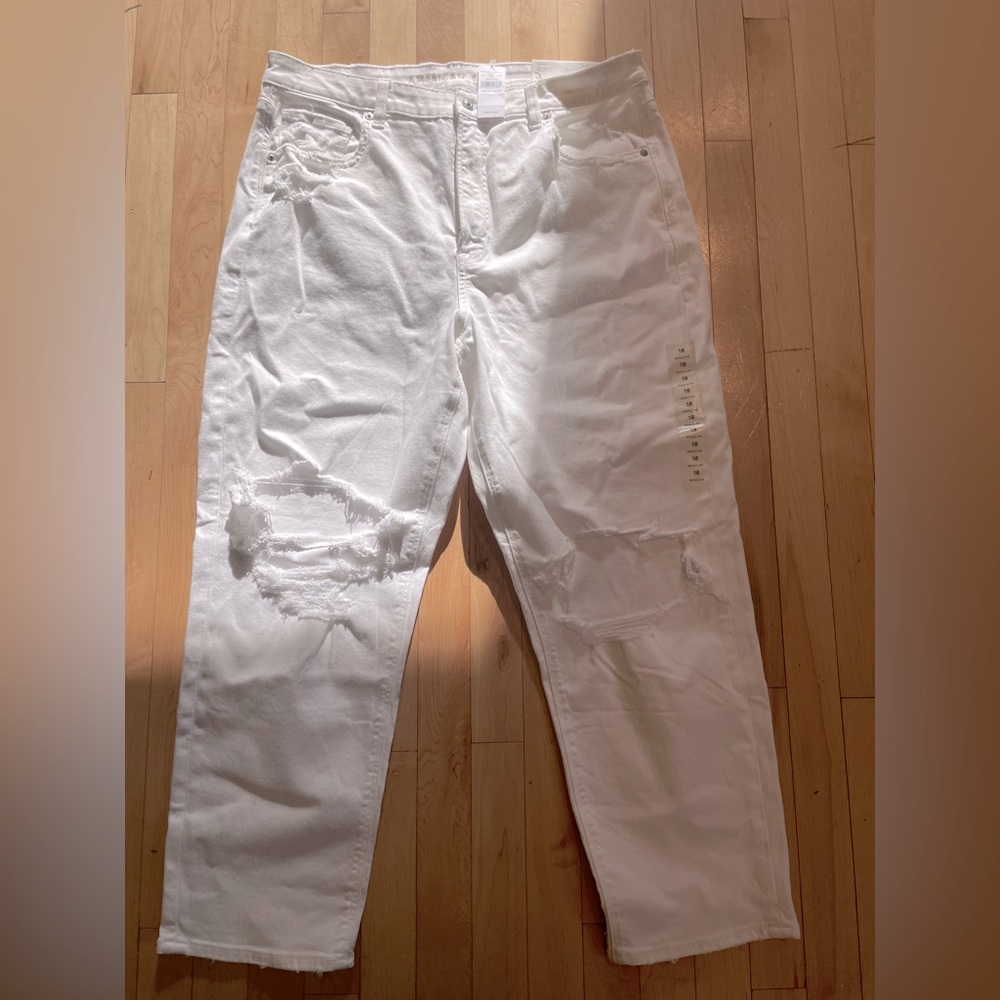 Women’s white American Eagle Jeans